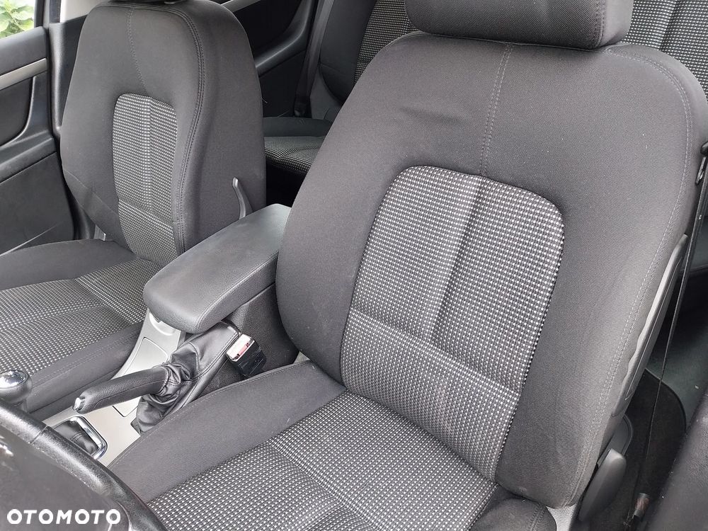 Peugeot 407 125 Tendance - 19