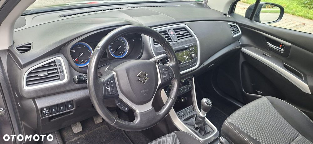 Suzuki SX4 S-Cross - 16