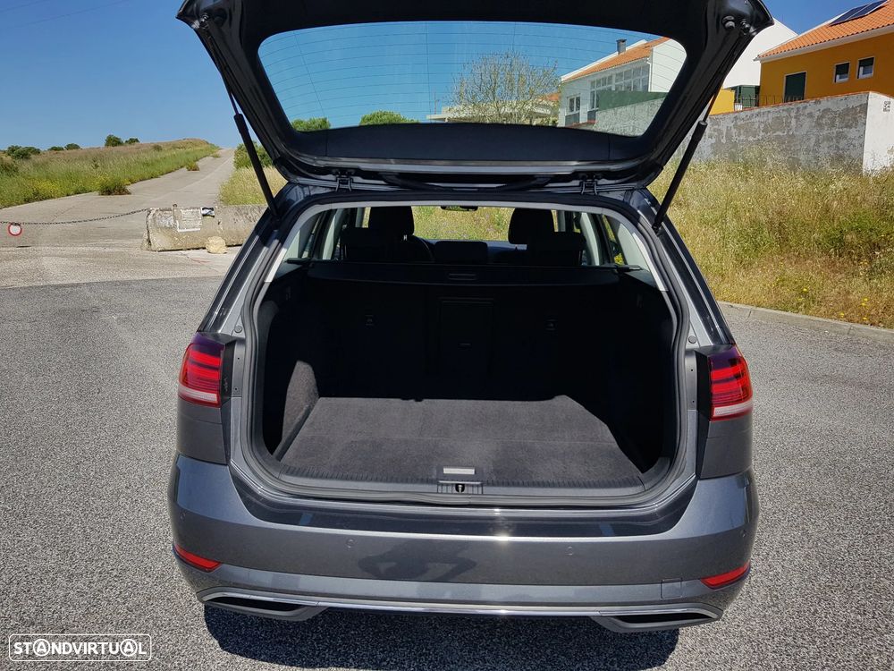 VW Golf Variant 1.6 TDi Confortline DSG - 49