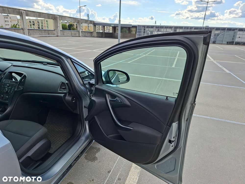 Opel Astra 1.4 Essentia - 13
