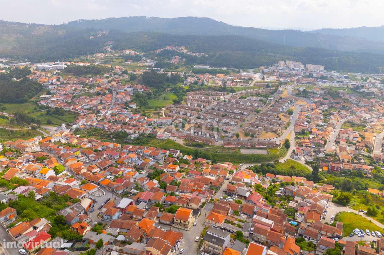 Moradia Térrea T2+1 S. Pedro da Cova - Grande imagem: 3/28