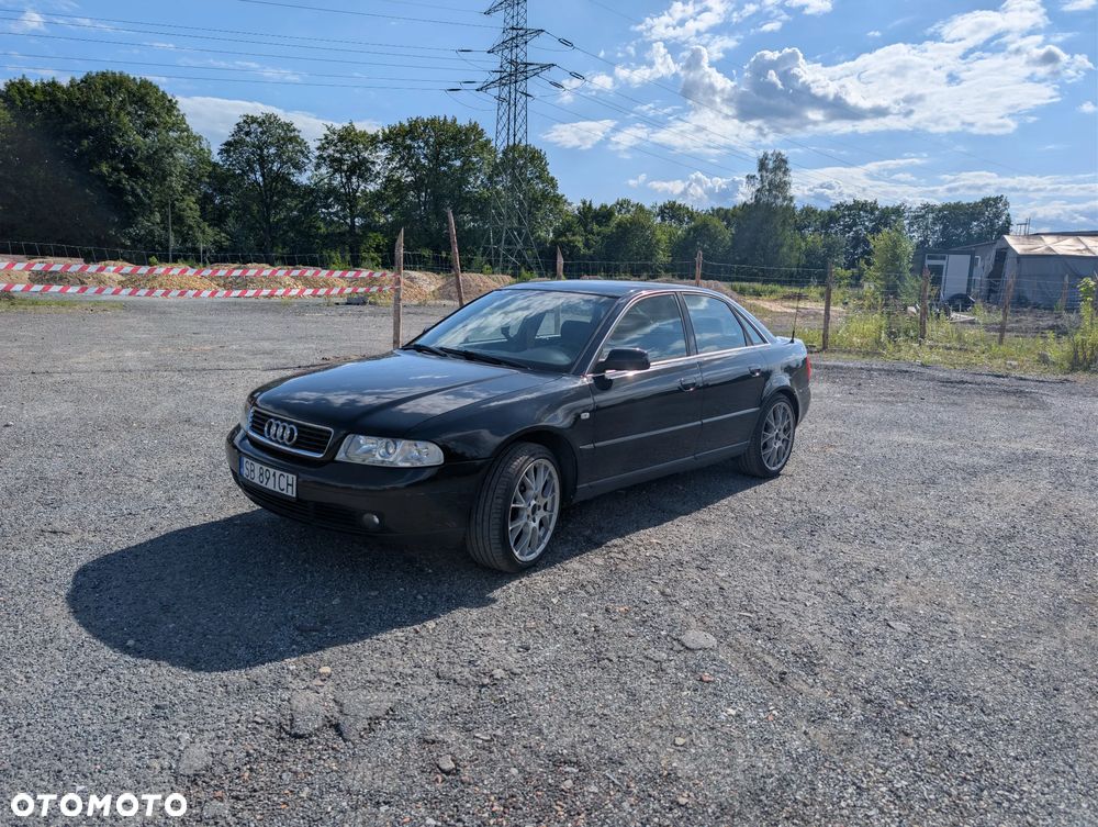 Audi A4 Limousine 2.4 - 4