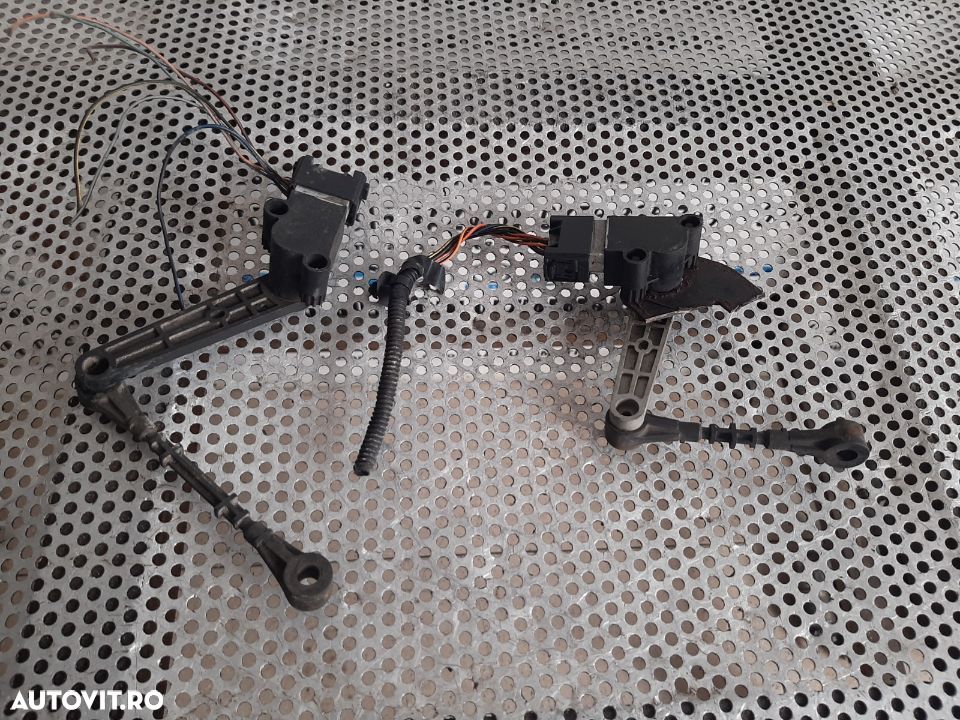 Cantar Senzor Nivel Suspensie Perne Aer Xenon Land Rover Discovery 4 Range Rover Sport Fata Spate - 1