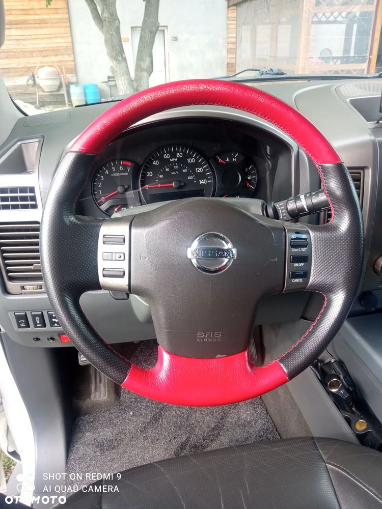 Nissan Armada - 12