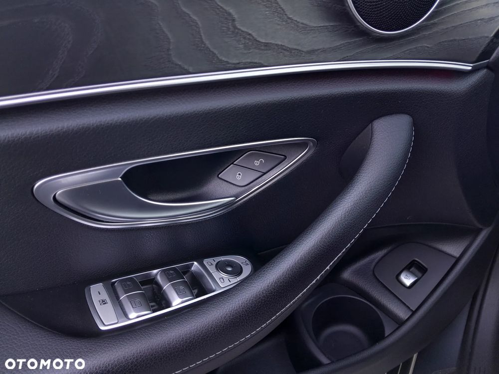 Mercedes-Benz Klasa E 220 d 4-Matic Avantgarde - 16