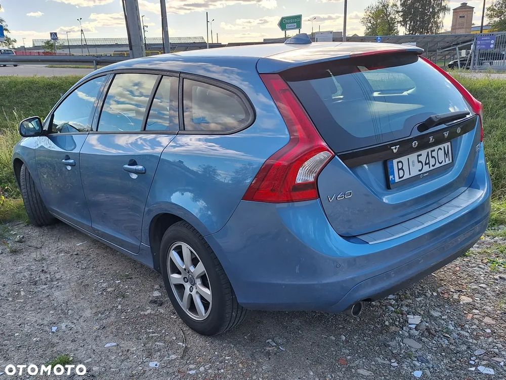Volvo V60 D3 Kinetic - 5