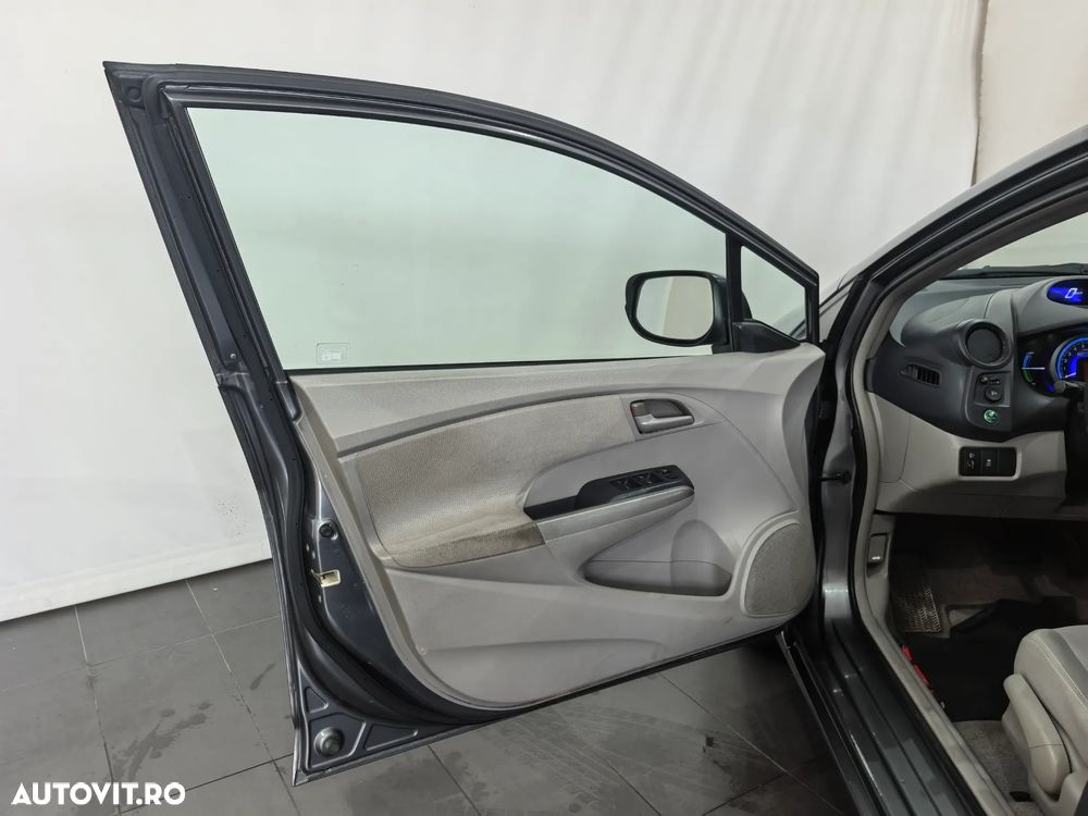 Honda Insight - 8