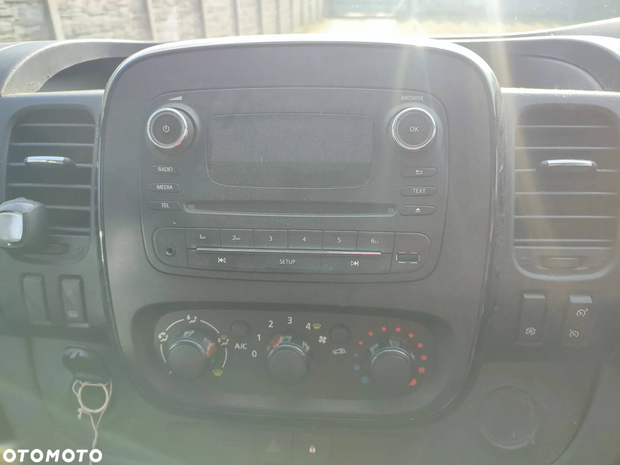 Opel vivaro - 11