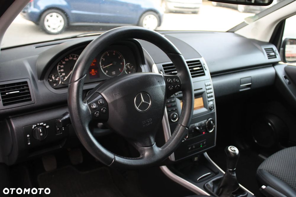 Mercedes-Benz Klasa A 160 BlueEFFICIENCY Elegance - 5
