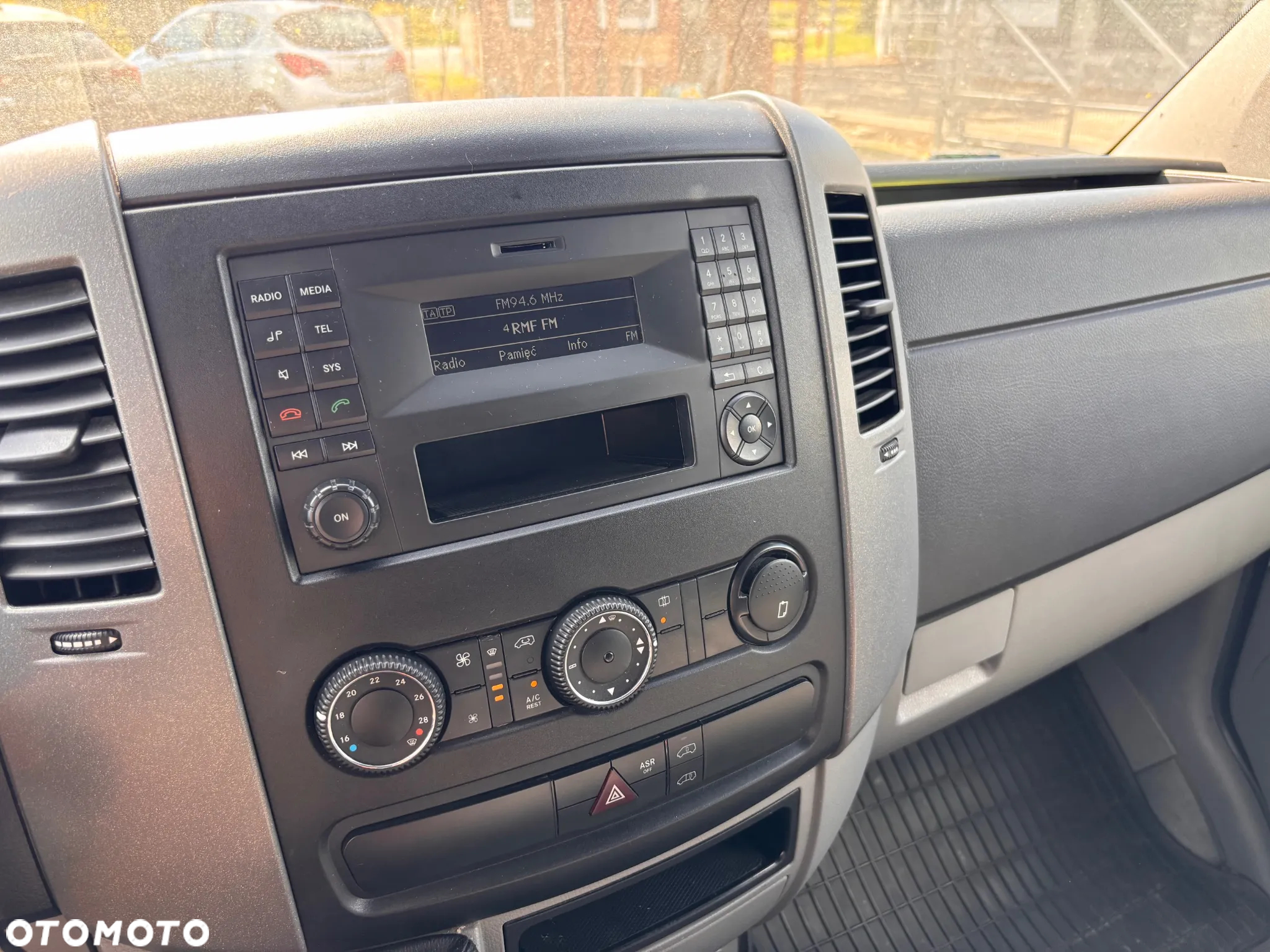 Volkswagen CRAFTER - 8
