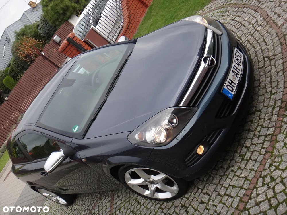 Opel Astra III GTC 1.8 Sport - 10