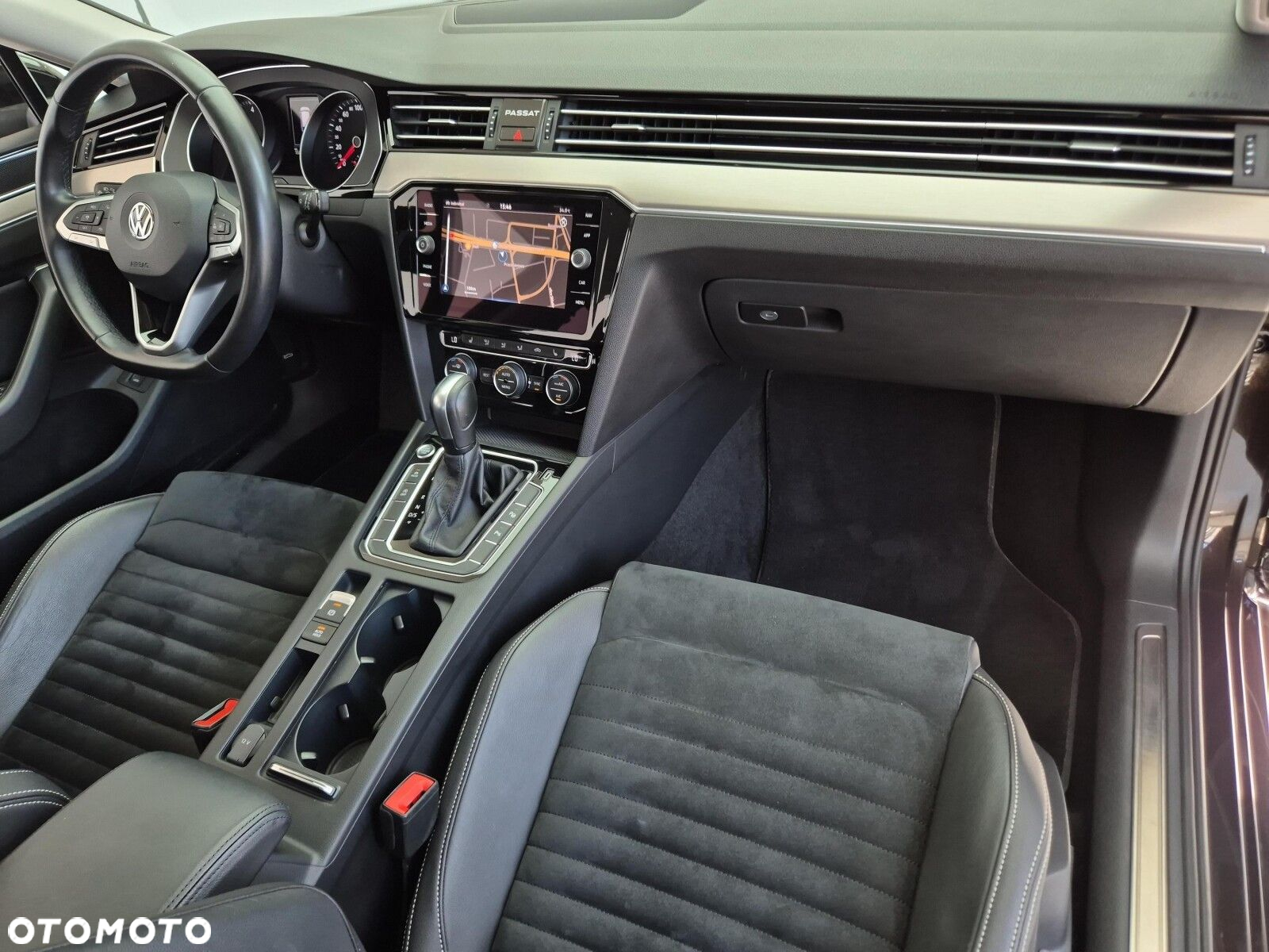 Volkswagen Passat 2.0 TSI Elegance DSG - 10