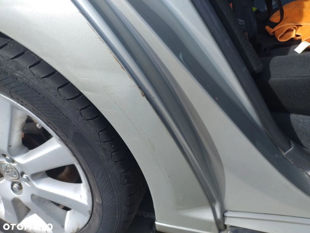 Toyota Avensis 2.0 D-4D Sol - 20