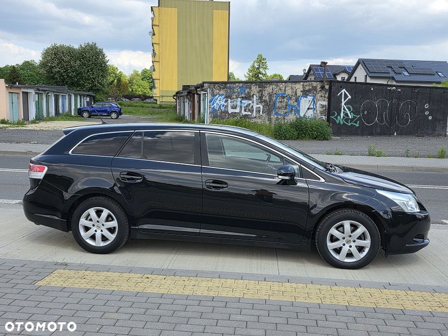 Toyota Avensis 2.0 D-4D Platinium - 6