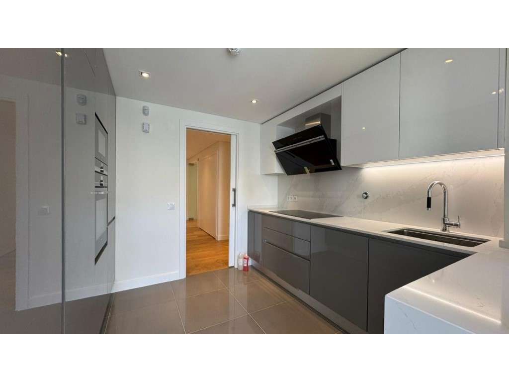 Apartamento T3 | Cruz Quebrada - Dafundo - Grande imagem: 3/17