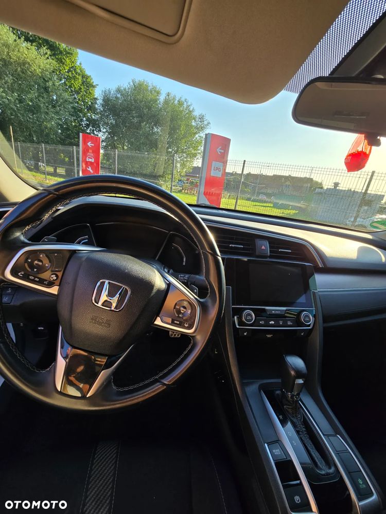 Honda Civic 1.5 i-VTEC Turbo CVT Prestige - 9