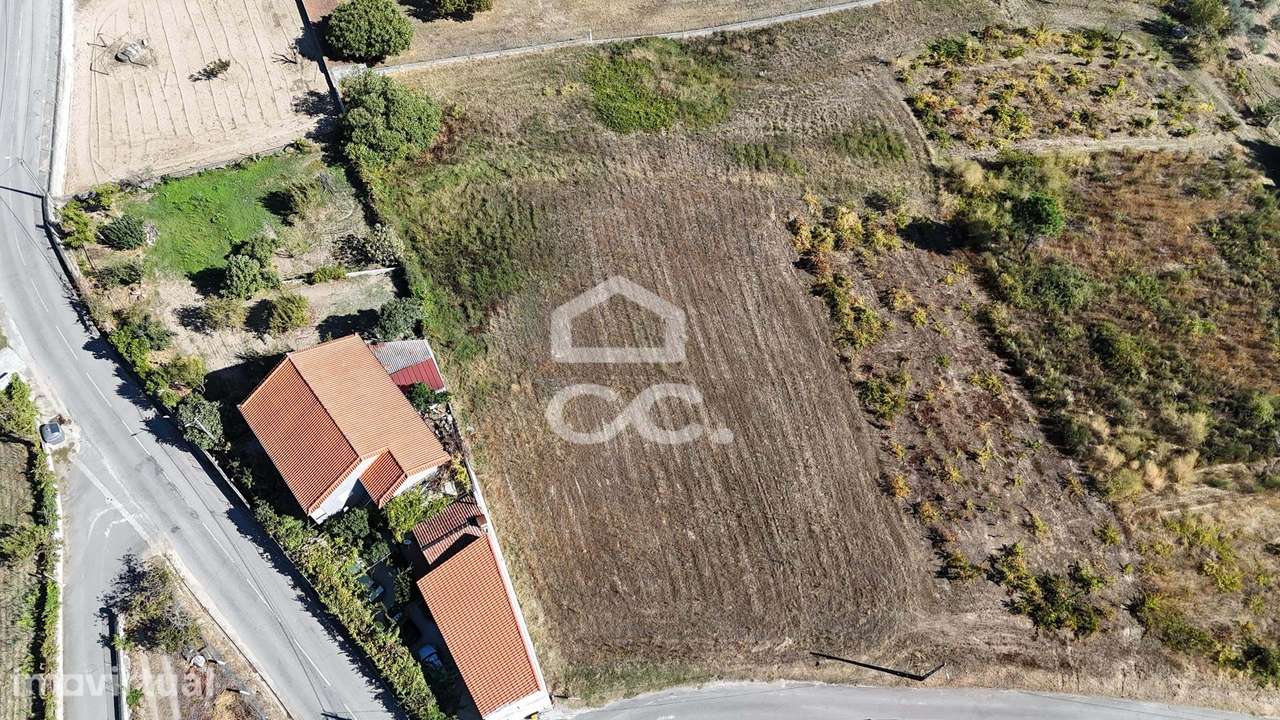 Terreno com 5.257m2 para construção apenas 15 minutos de Chaves - Grande imagem: 2/16