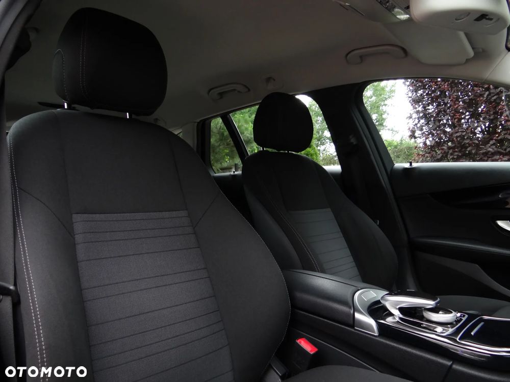 Mercedes-Benz Klasa C 200 (BlueTEC) d T 7G-TRONIC Exclusive - 36