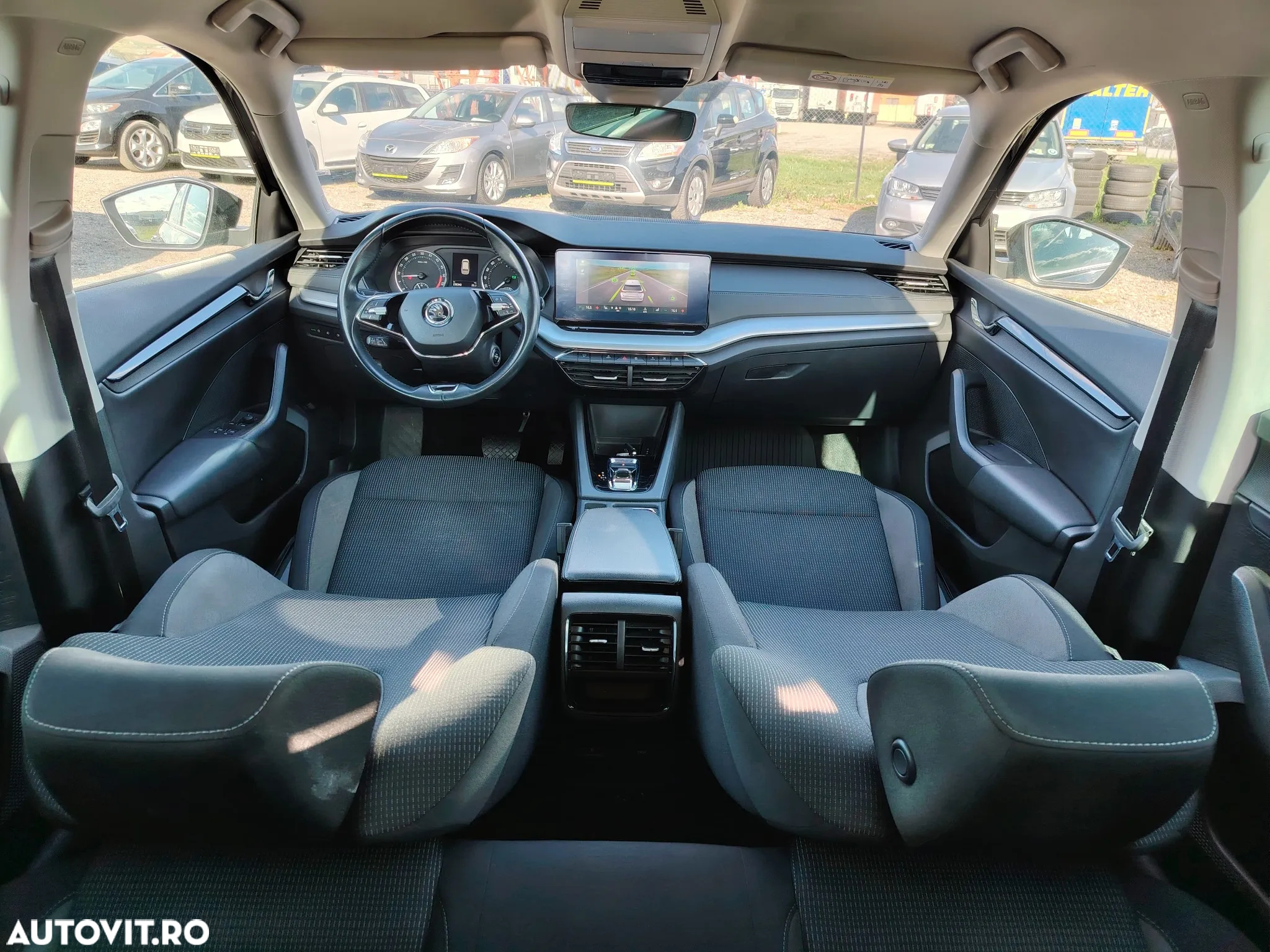 Skoda Octavia Combi 2.0 TDI DSG Style - 14