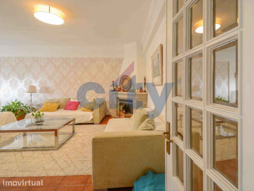 Apartamento T3 de Prestígio em Telheiras | Totalmente Mobilado com ... - Grande imagem: 2/37