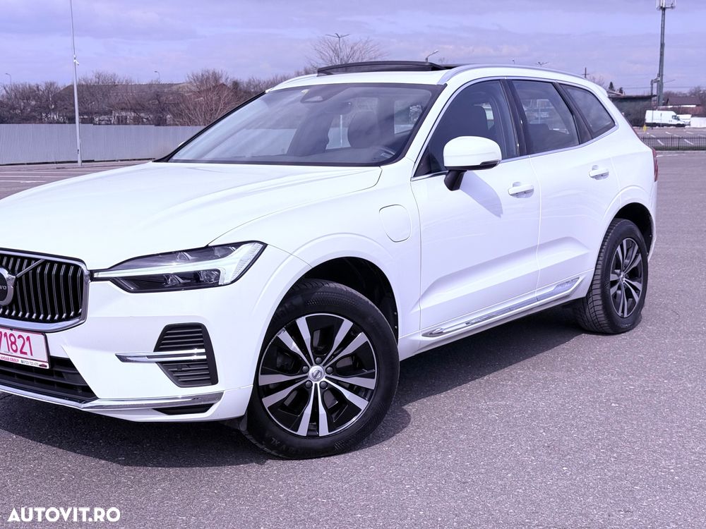 Volvo XC 60 T6 AWD Recharge Geartronic Inscription Expression - 2