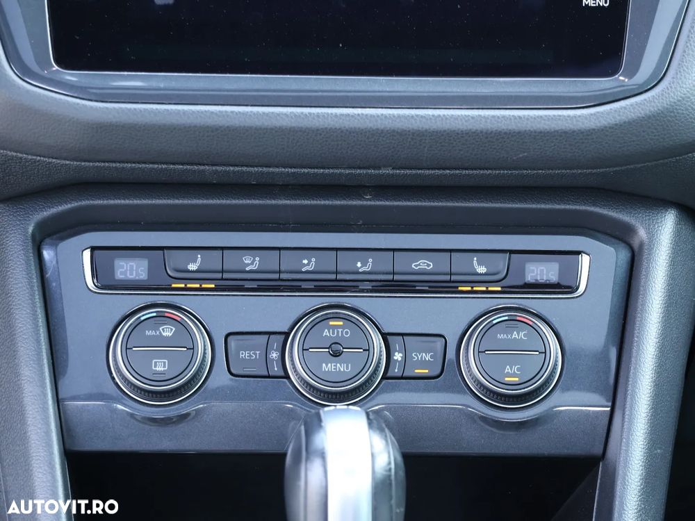 Volkswagen Tiguan - 19