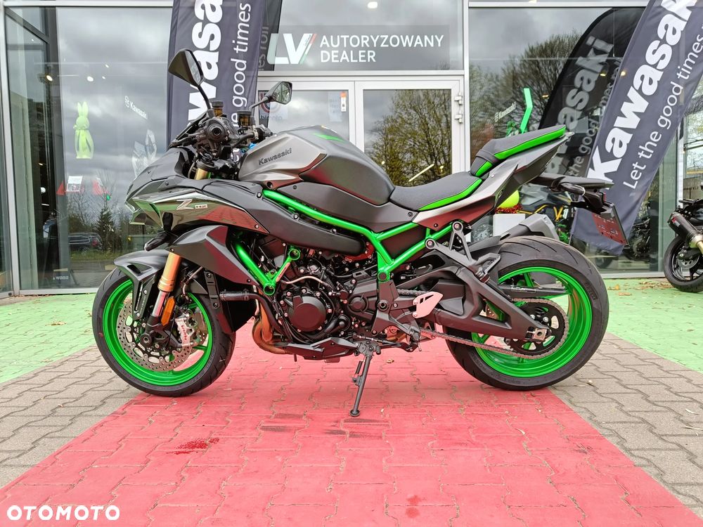 Kawasaki H2 - 6