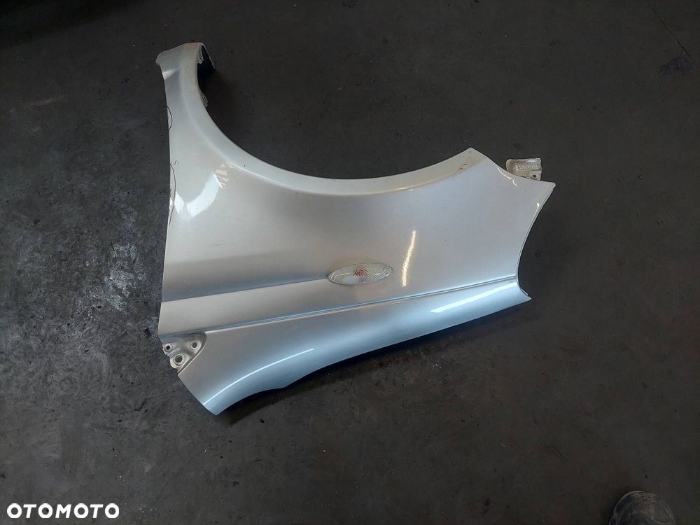 KOMPLETNY PRZÓD MASKA ZDERZAK BŁOTNIKI LAMPY TOYOTA YARIS I 1E7 ID: 237889 - 8