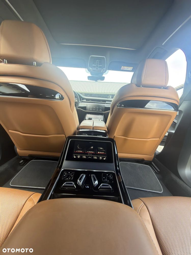 Audi A8 - 14