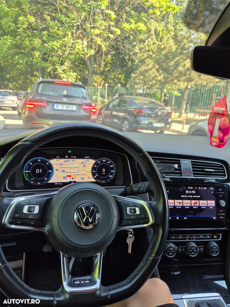 VOLKSWAGEN Golf 2018 — imagine 7