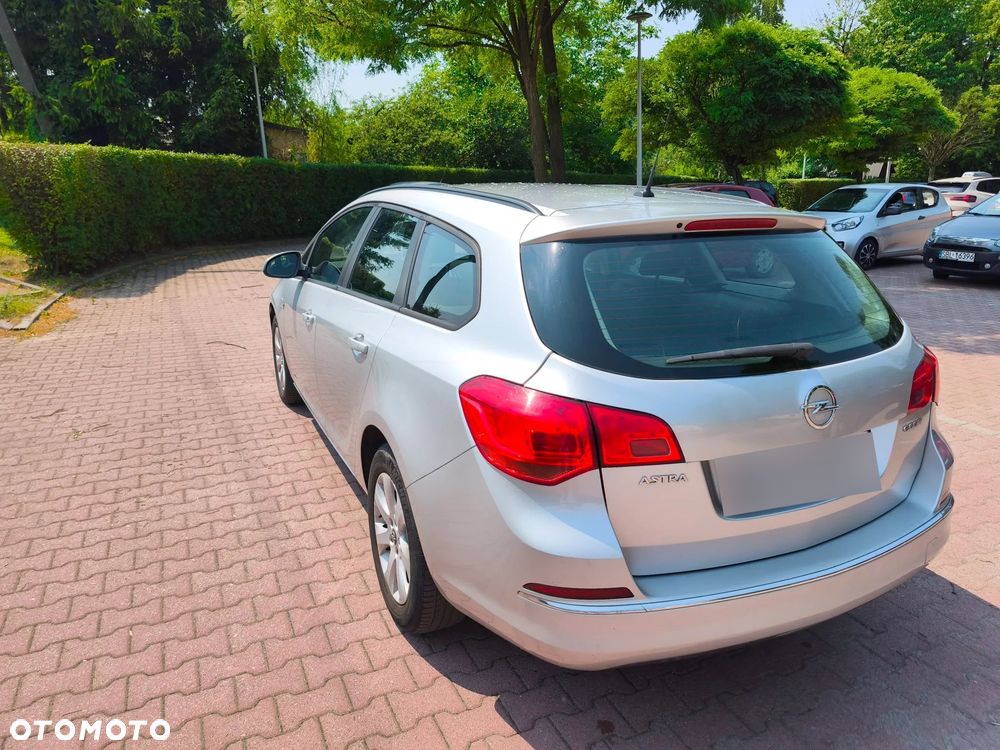 Opel Astra 1.4 T Sport - 8