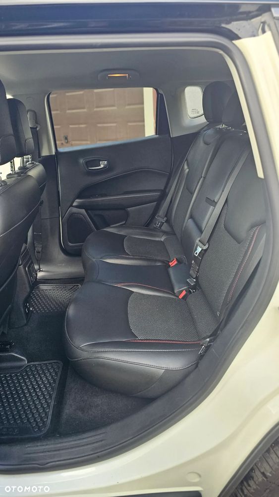 Jeep Compass 2.0 MJD Trailhawk 4WD S&S - 24