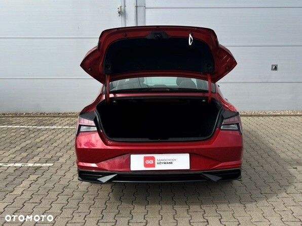 Hyundai Elantra 1.6 Smart - 9