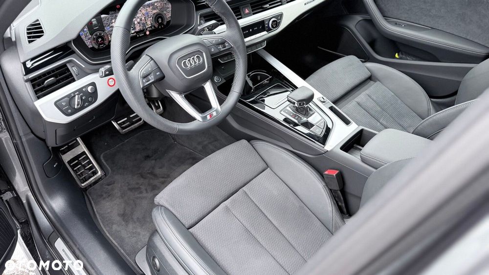 Audi A4 Limousine - 11