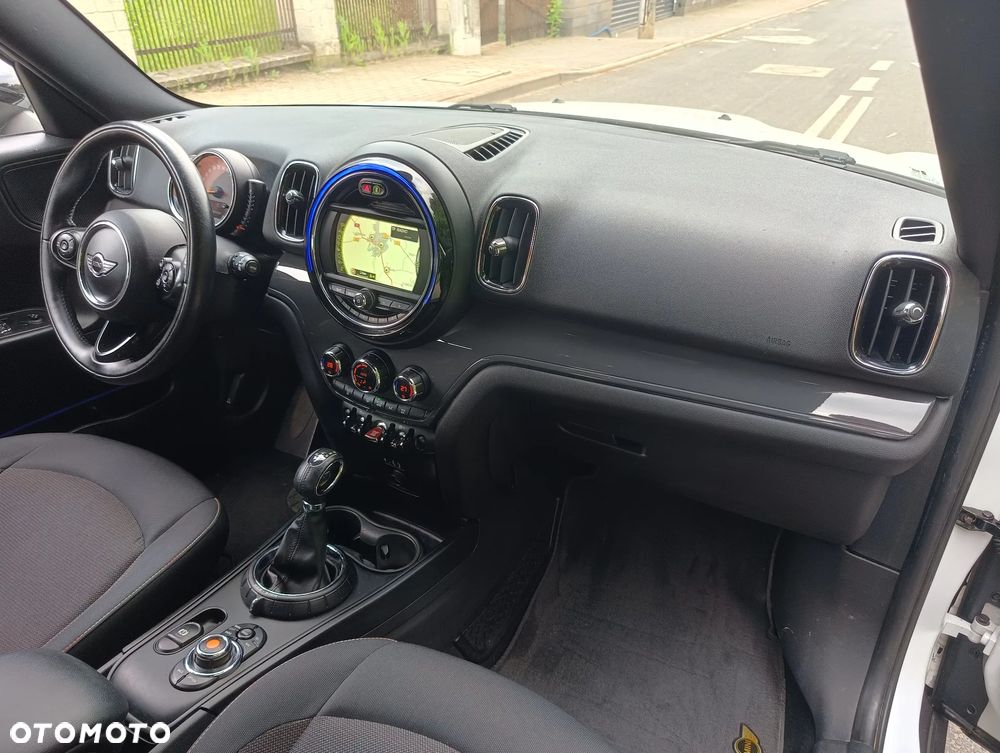 MINI Countryman Cooper D - 12