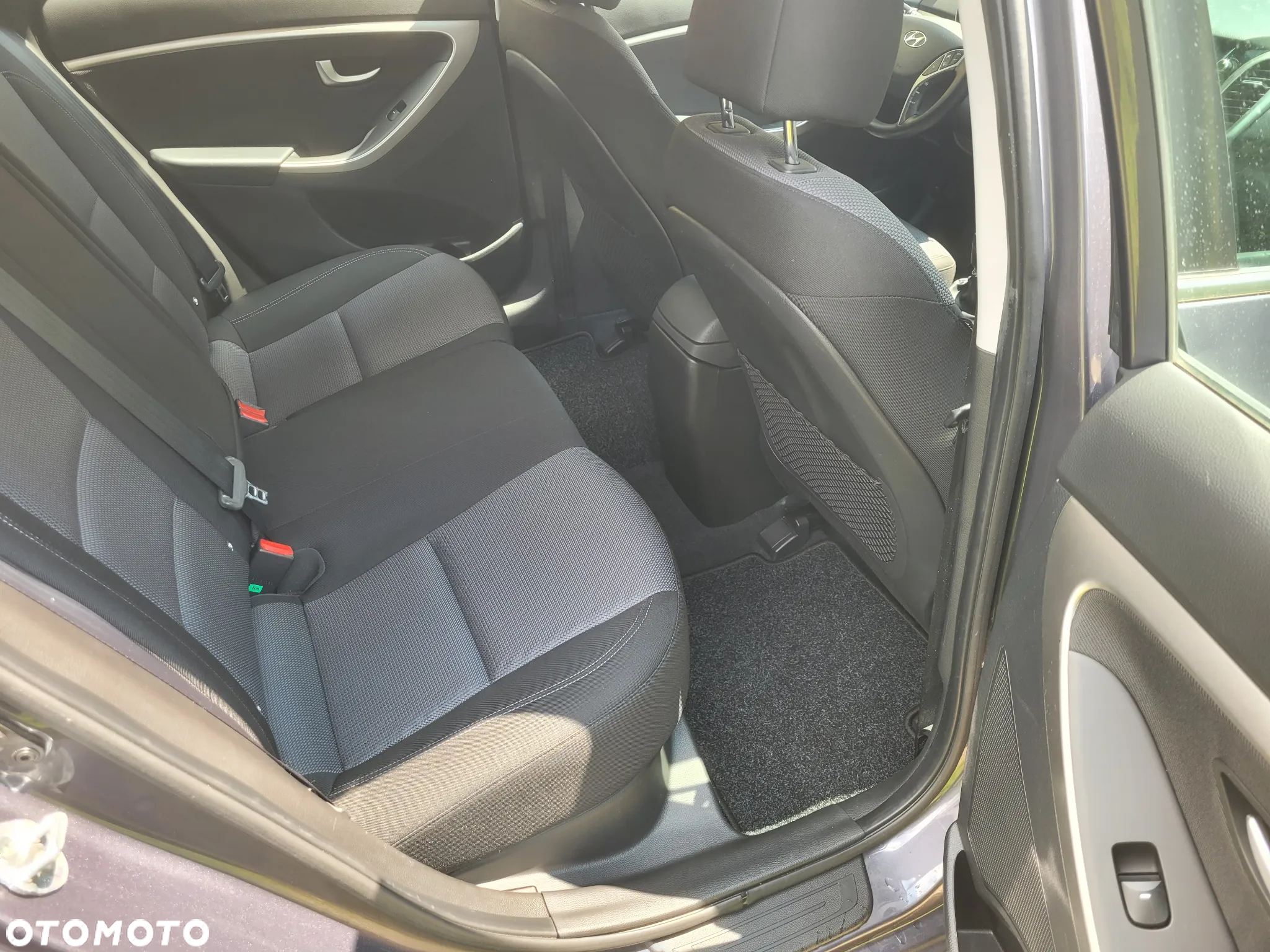 Hyundai i30 blue 1.6 GDI Trend - 18