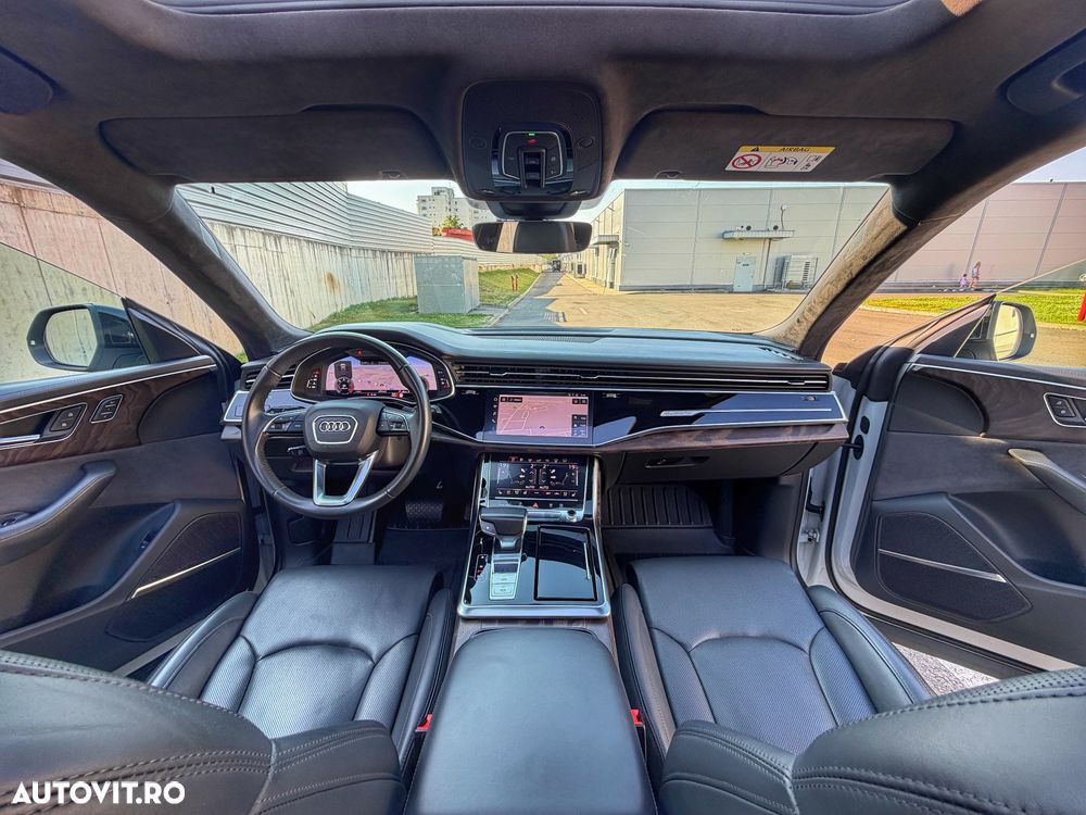 Audi Q8 - 11
