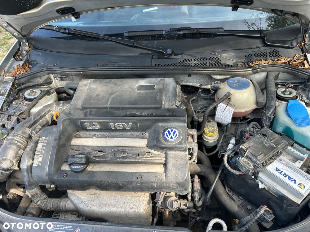 Volkswagen Polo 1.4 16V Comfortline - 29