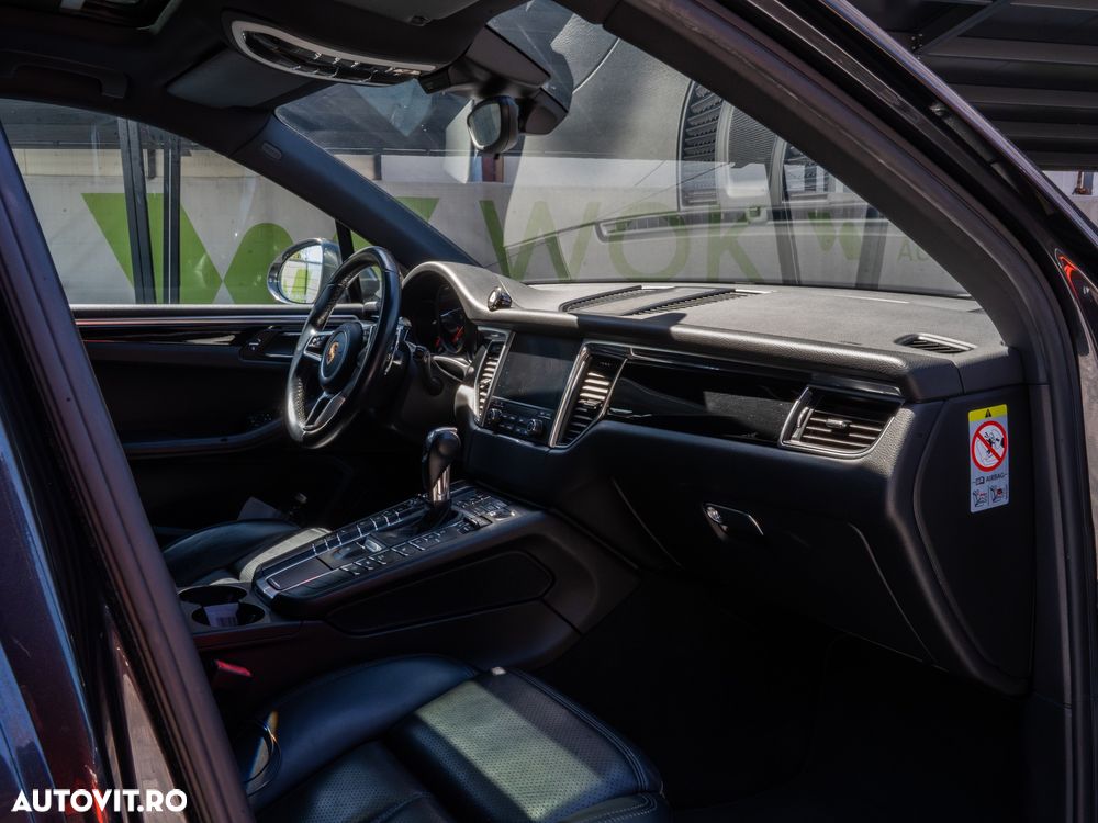Porsche Macan - 25