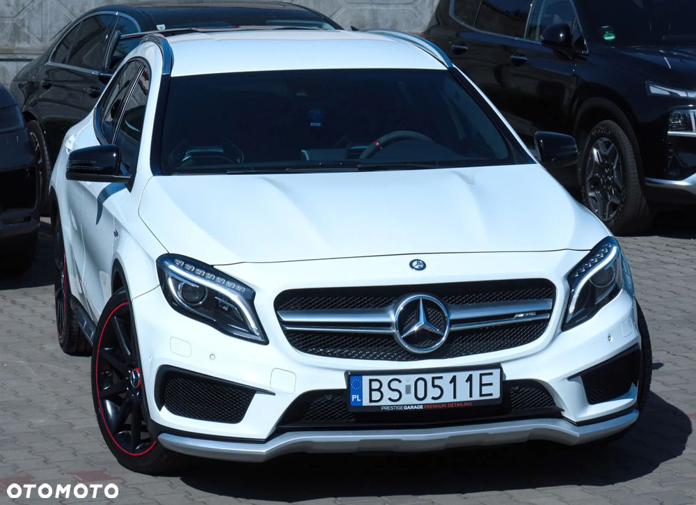 Mercedes-Benz GLA 45 AMG 4-Matic Edition 1 - 5