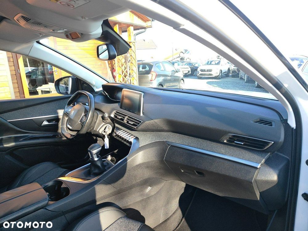 Peugeot 3008 1.2 PureTech Active - 20