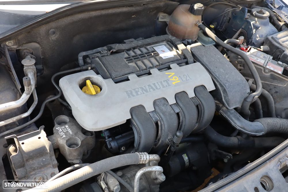 Renault Clio - 12
