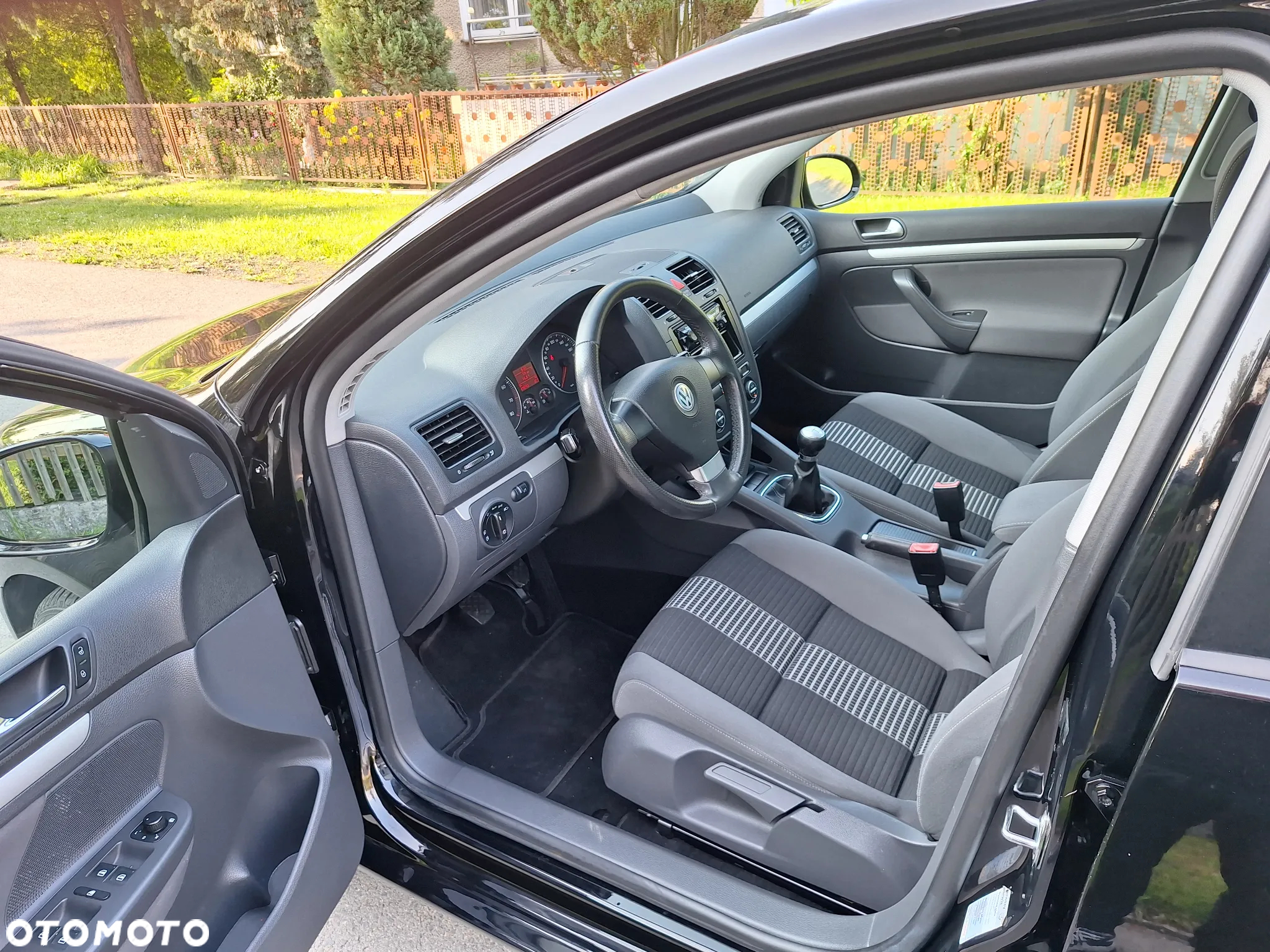 Volkswagen Golf - 9