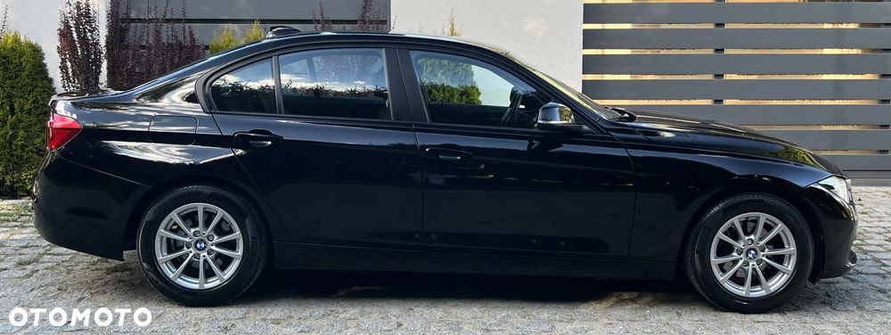 BMW Seria 3 318i Sport Line - 8