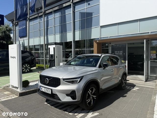 Volvo XC 40 B3 Plus Dark - 6
