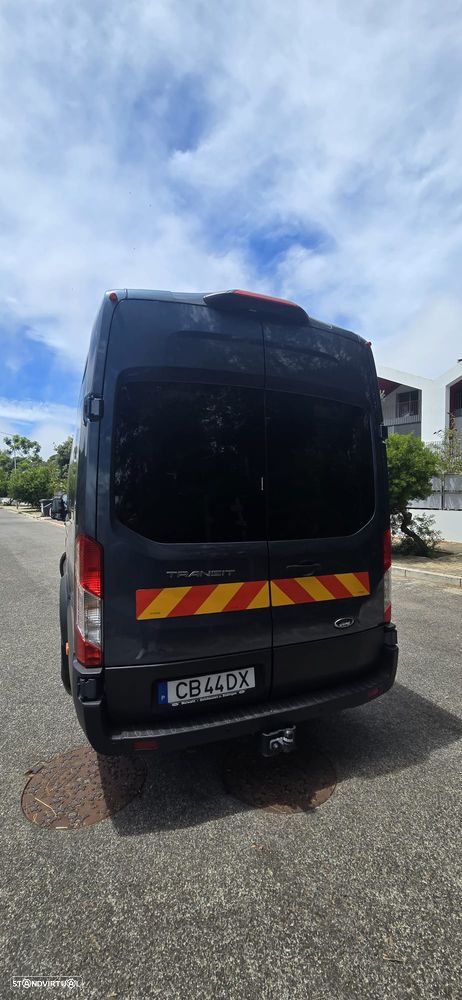 Ford Transit Minibus - 13