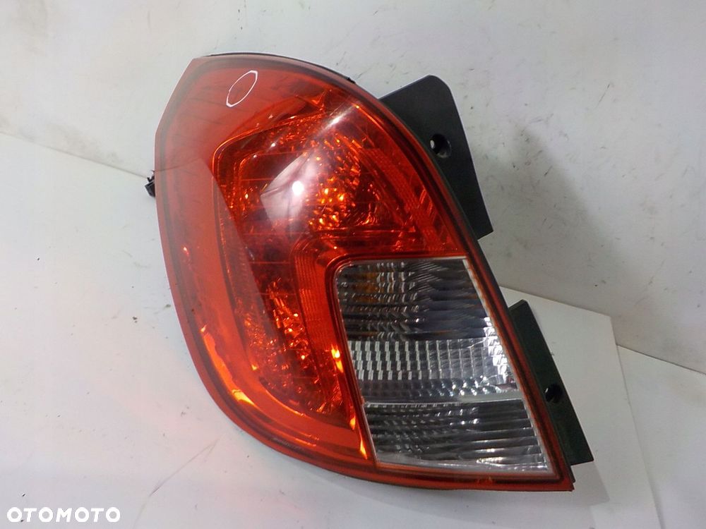 OPEL ANTARA LIFT LAMPA LEWA TYLNA LEWY TYŁ - 1