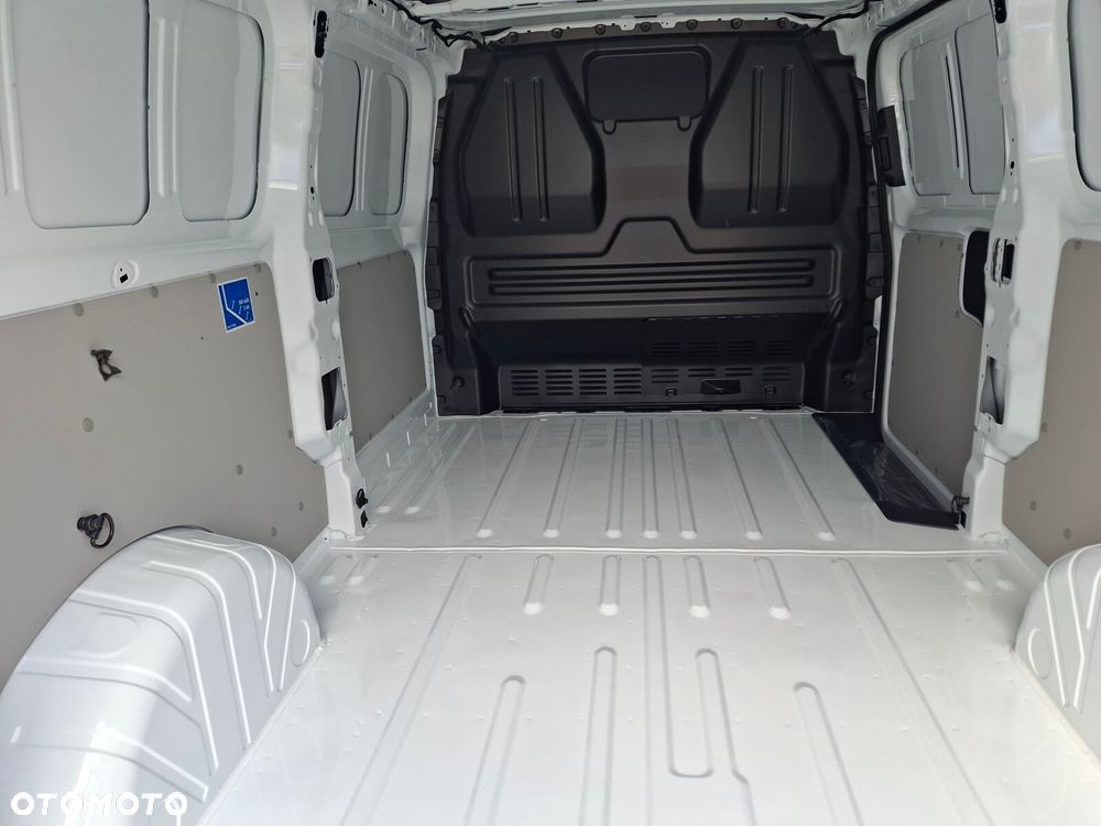 Volkswagen Transporter - 29