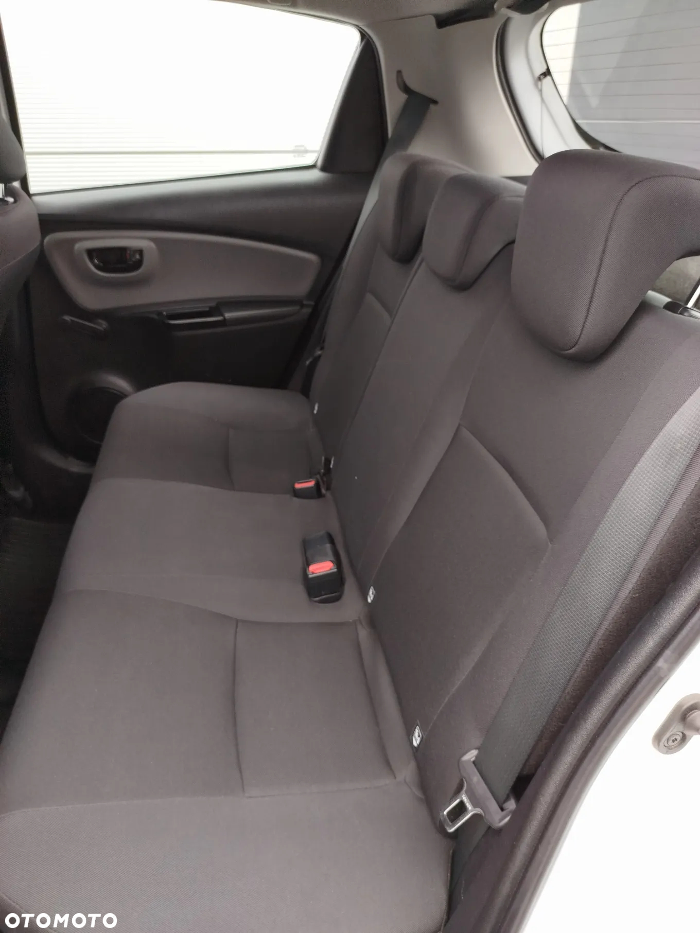 Toyota Yaris 1.5 Active - 19