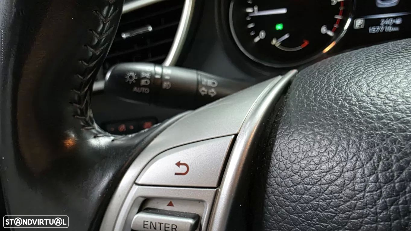Nissan Qashqai 1.6 dCi N-Connecta 18 Xtronic - 13